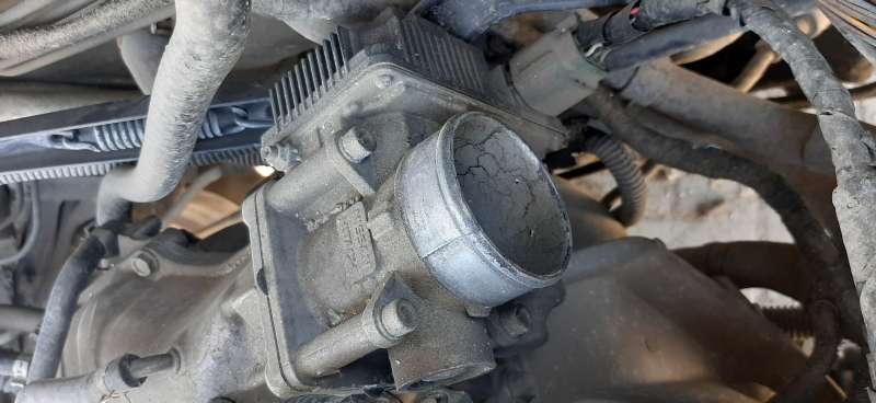 ISUZU D-MAX 2.5 ÇIKMA YEDEK GAZ KELEBEĞİ_37D